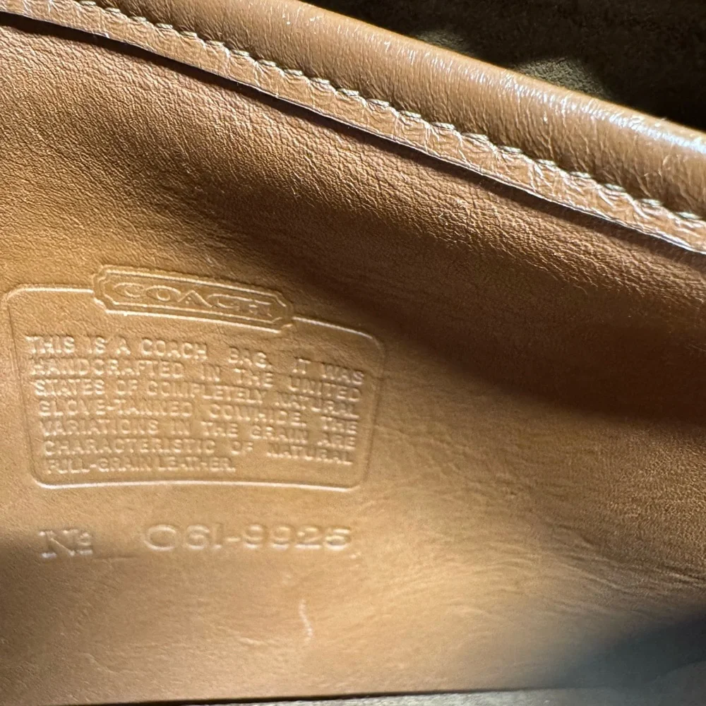 GUC Coach Brown Leather Cosmetic Bag with Crossbody Chain - Picture 9 of 13